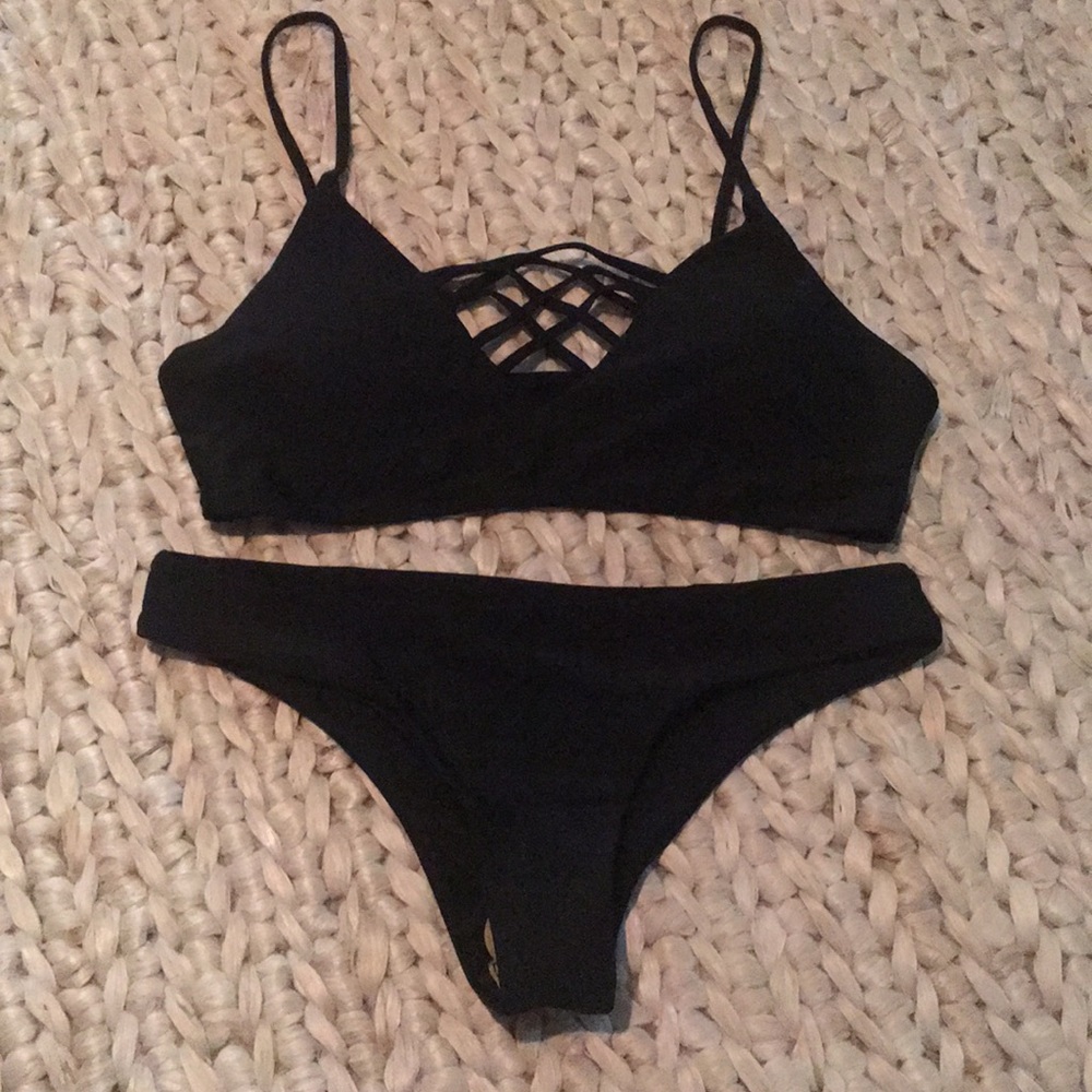 NWT Women's S Black Bikini w/ slightly padded Top